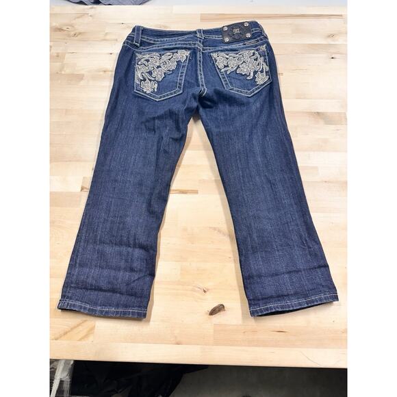 Miss Me Jeans Cuffed Denim Capri Size 29 JP5668P Bling Feathering - Picture 5 of 9